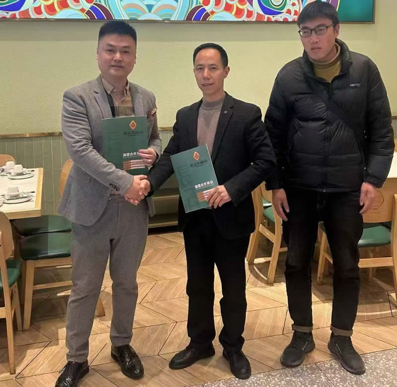 中国&bull;鱼类火锅先行品牌【张记木桶鱼】 甘肃&bull;武都店签约成功